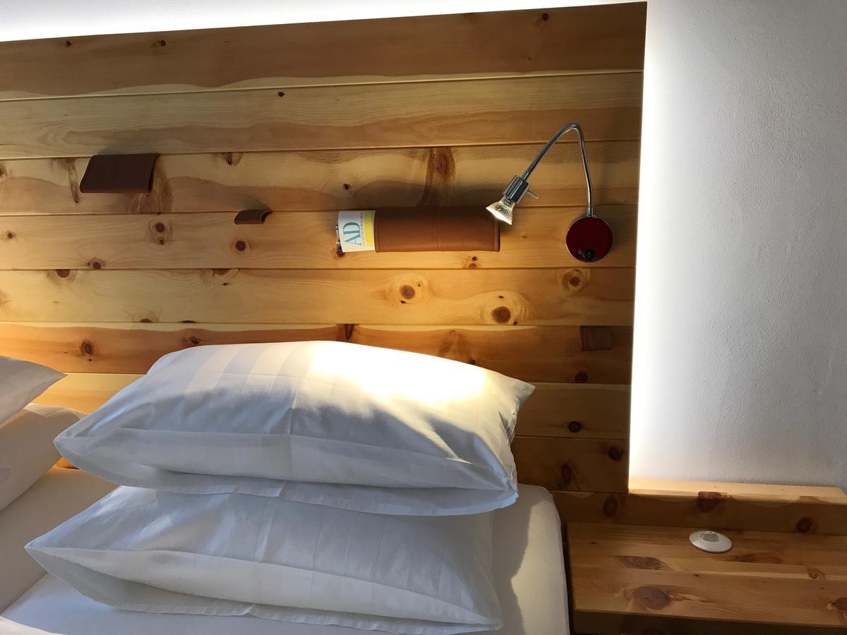 Burggarten Appartements Neuleiningen Eksteriør bilde