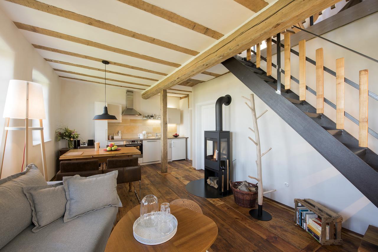 Burggarten Appartements Neuleiningen Eksteriør bilde